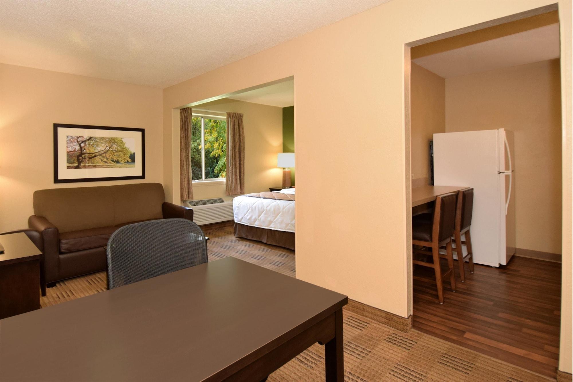 Extended Stay America Select Suites - Rockford - State Street Exterior foto