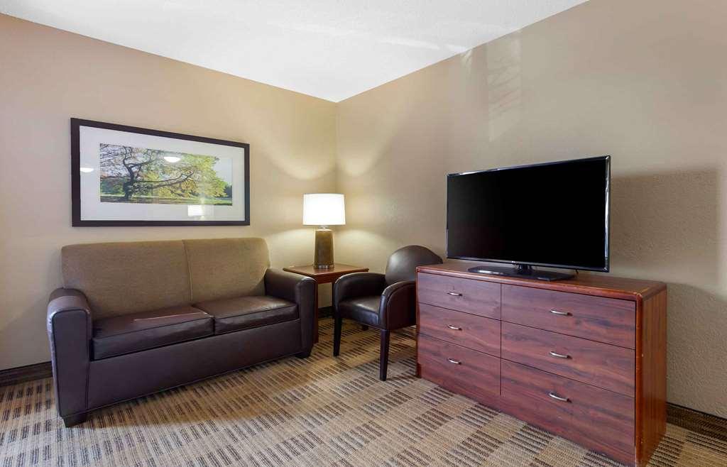 Extended Stay America Select Suites - Rockford - State Street Quarto foto