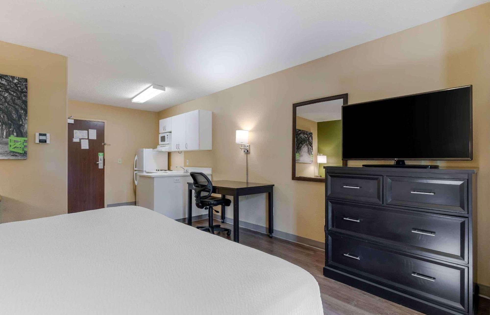 Extended Stay America Select Suites - Rockford - State Street Exterior foto